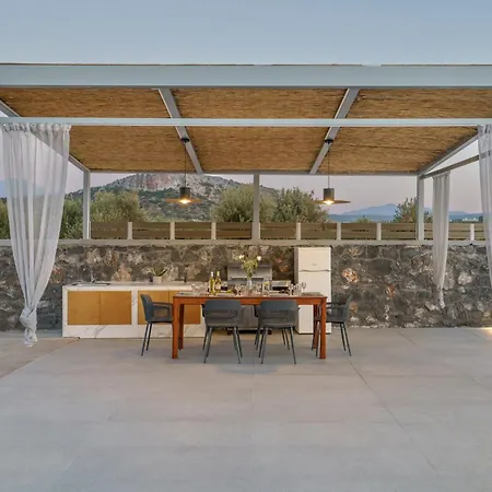 New Luna With Private Pool And Bbq 1km From The Villa
